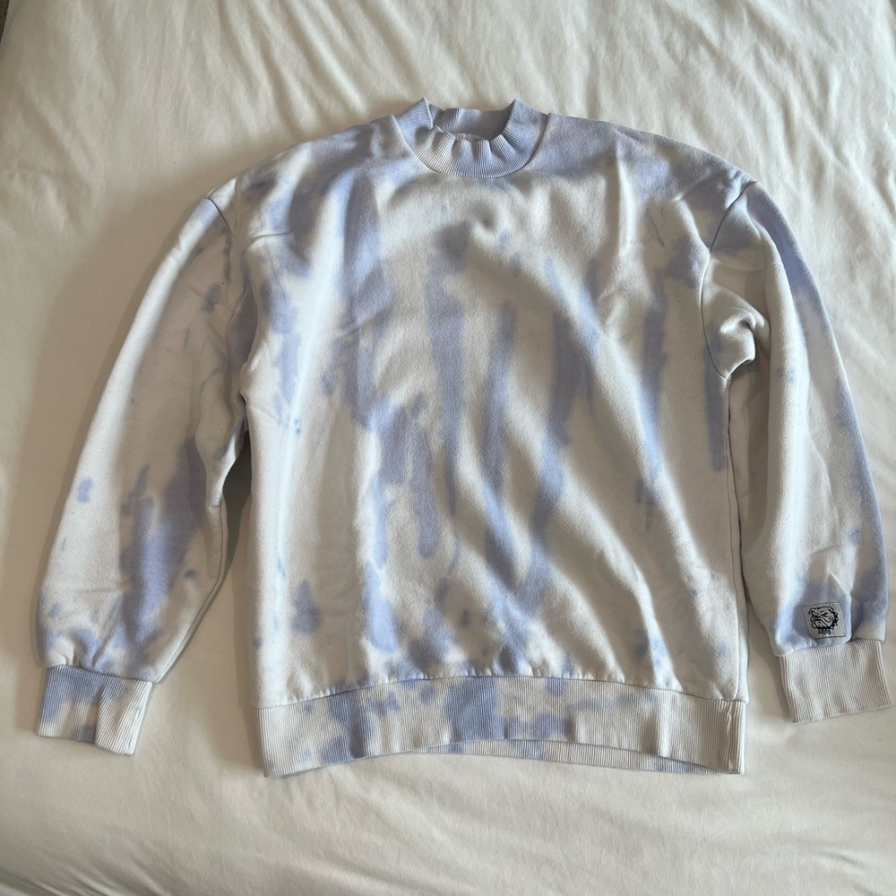 BDG mock neck sweatshirt size small lavender and white